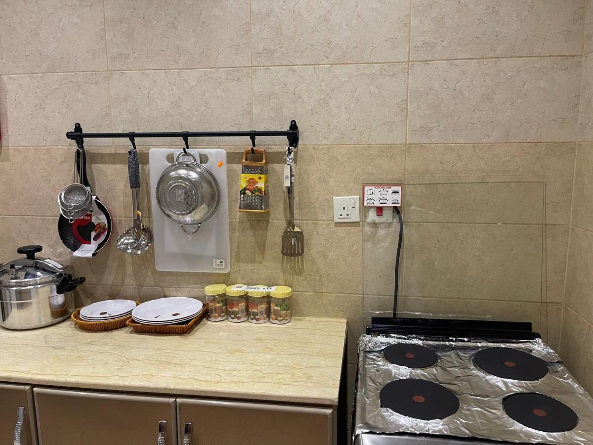Al Bateel Furnished Apartments Riadh Exterior foto